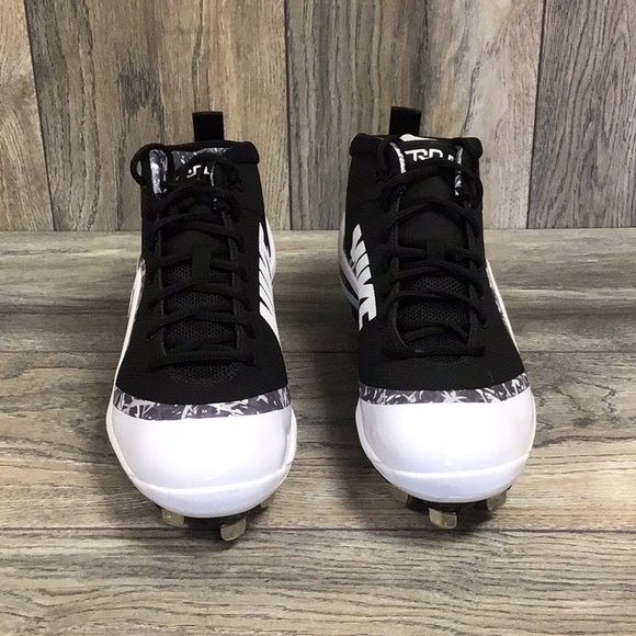 nike trout metal baseball cleats